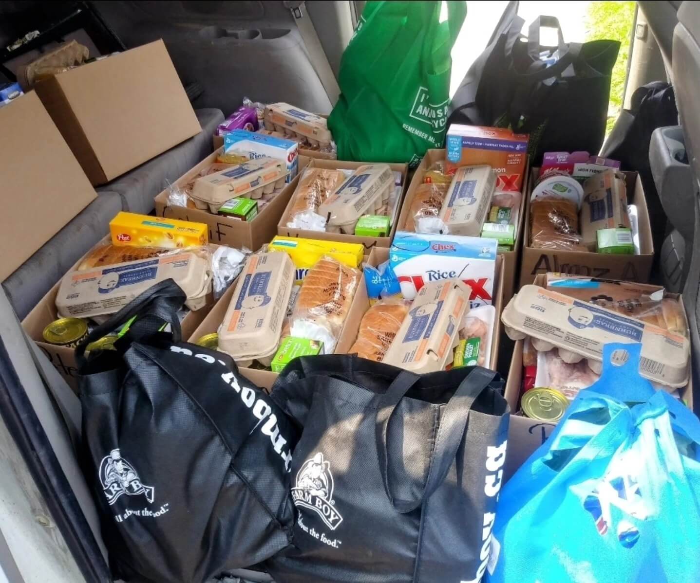 A Gopher It vehicle filled with food ready for delivery